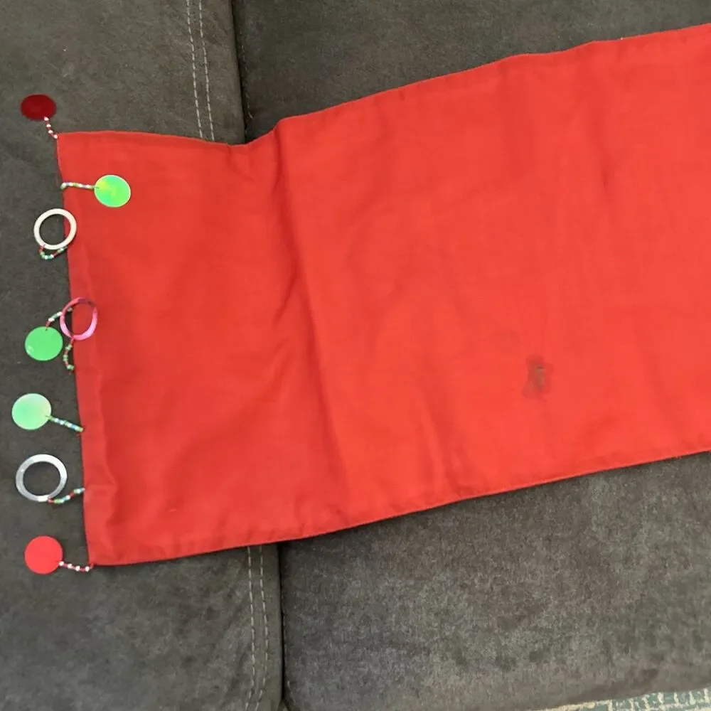 Pier 1 Imports Christmas Snowmen Penguins Beaded Table‎ Runner Holiday Decor 72”